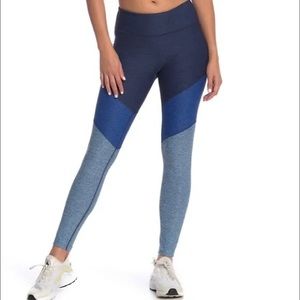 Outdoor voices spring 7/8 legging in blue size small